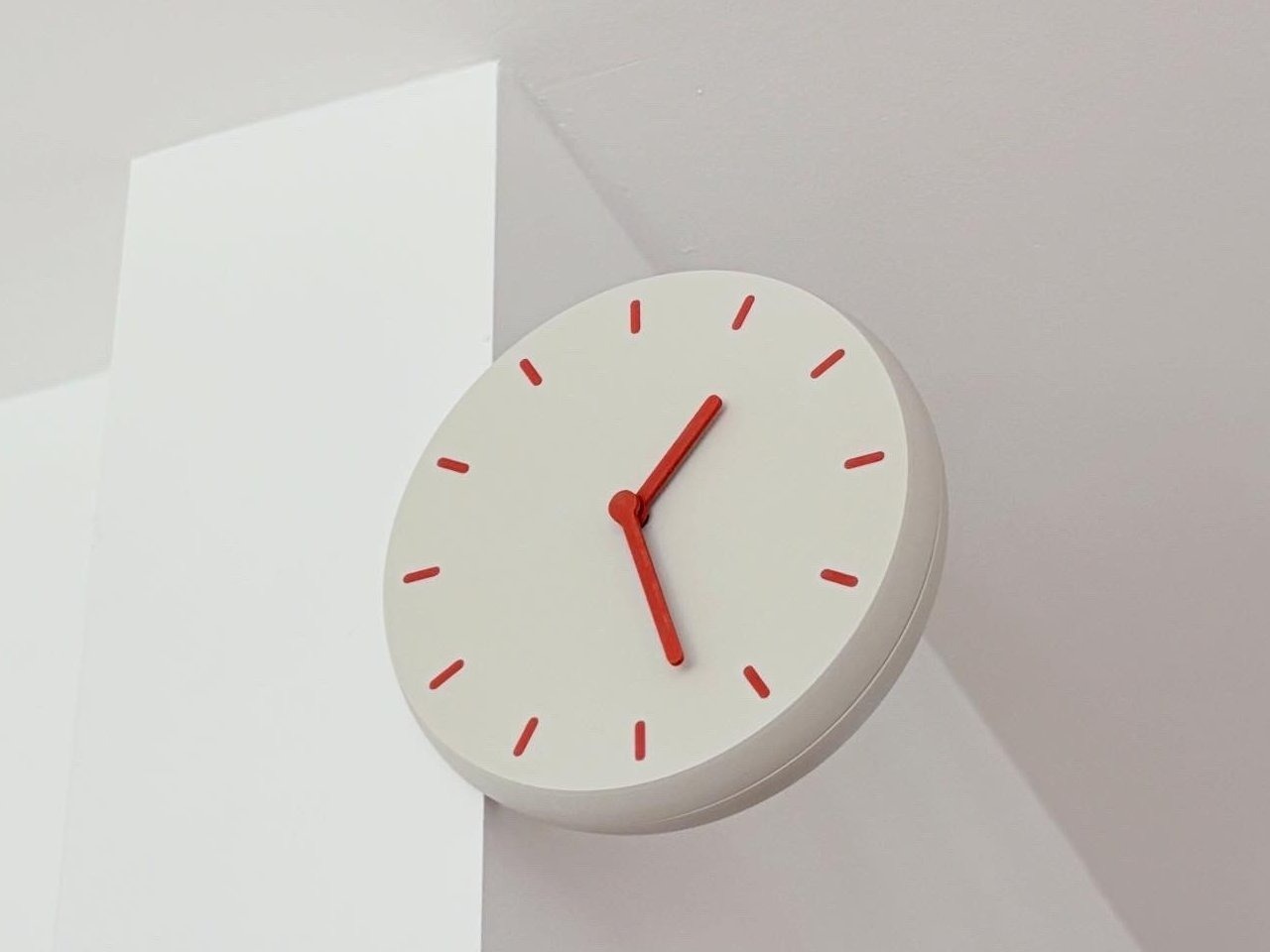 Corner Clock